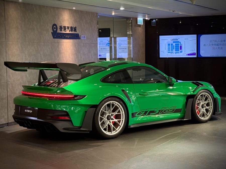 911 992 GT3 RS - Image 15