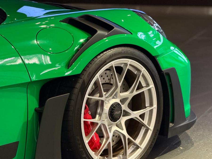911 992 GT3 RS - Image 12