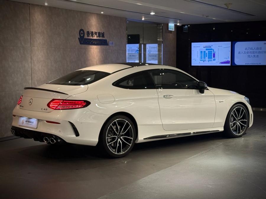 C43 Coupe - Image 2
