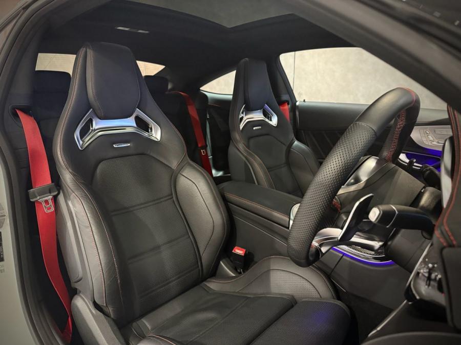 C43 Coupe - Image 10