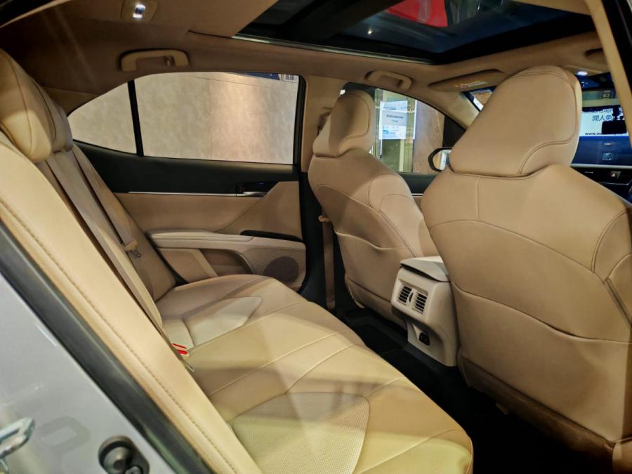 CAMRY 2.5 DELUXE - Image 5
