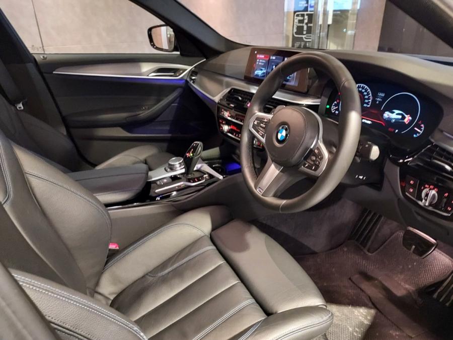 520iA M sport Edition - Image 2