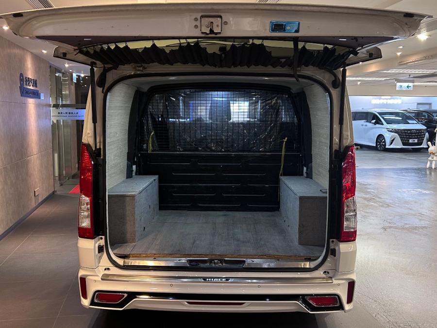 Hiace - Image 8