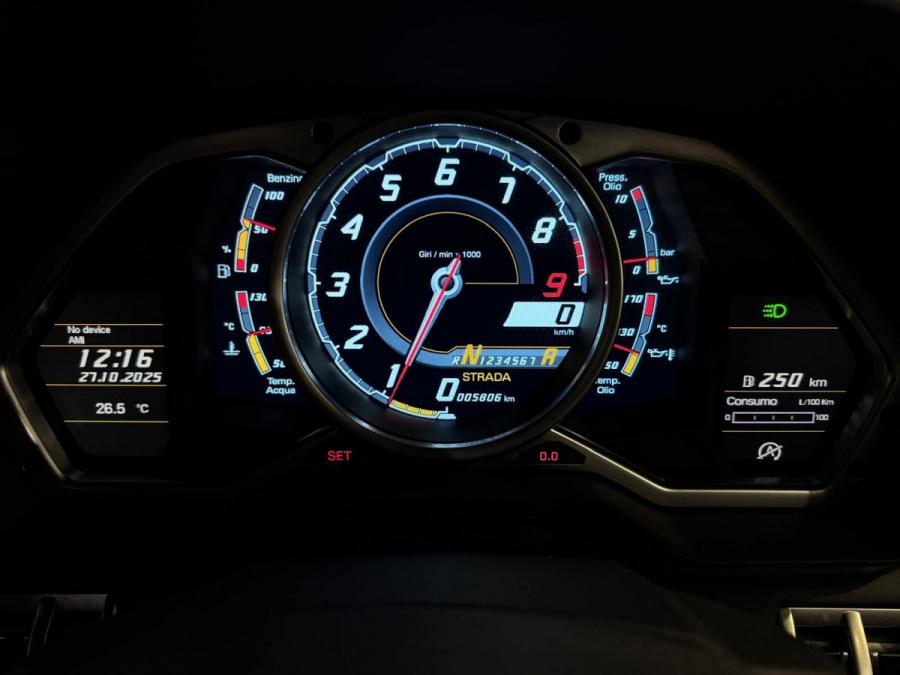 AVENTADOR LP700-4 ROADSTER - Image 7