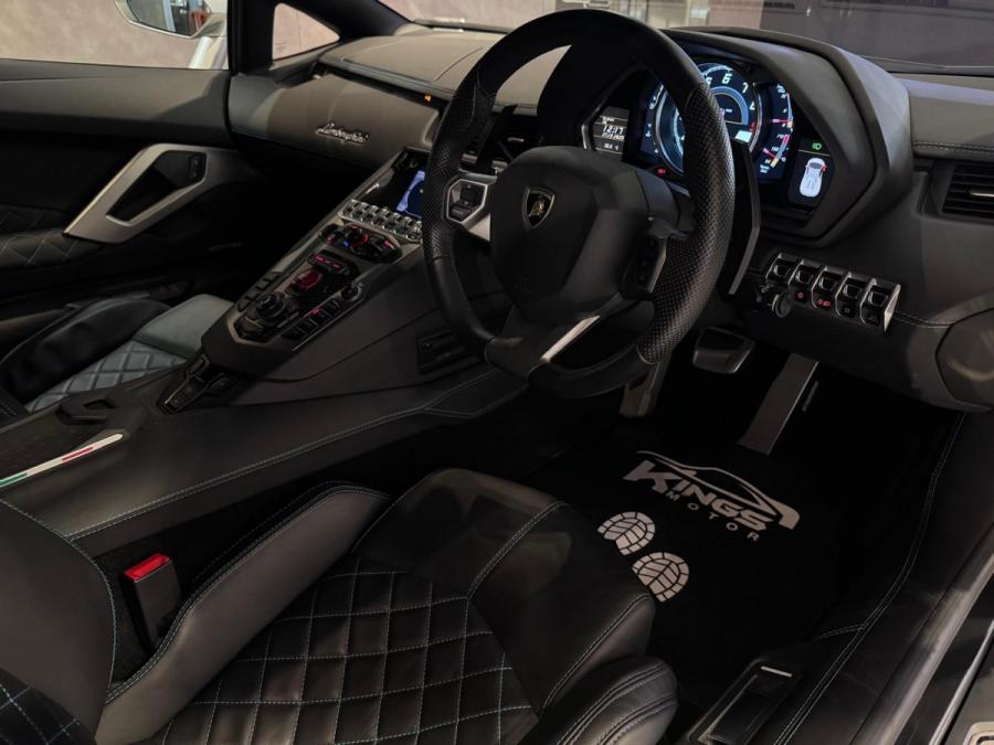 AVENTADOR LP700-4 ROADSTER - Image 5