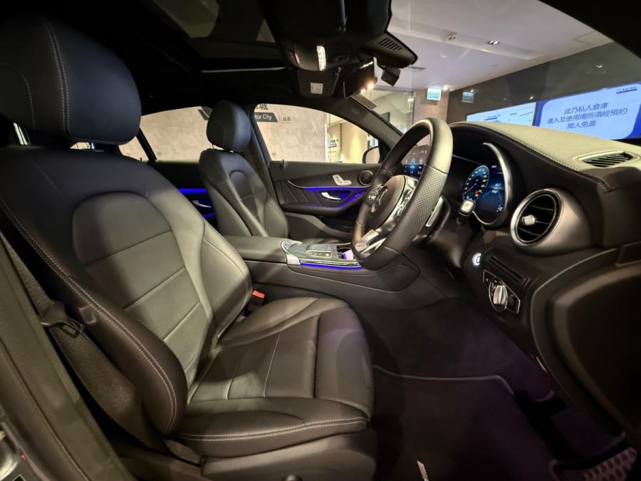GLC300  COUPE AMG - Image 19