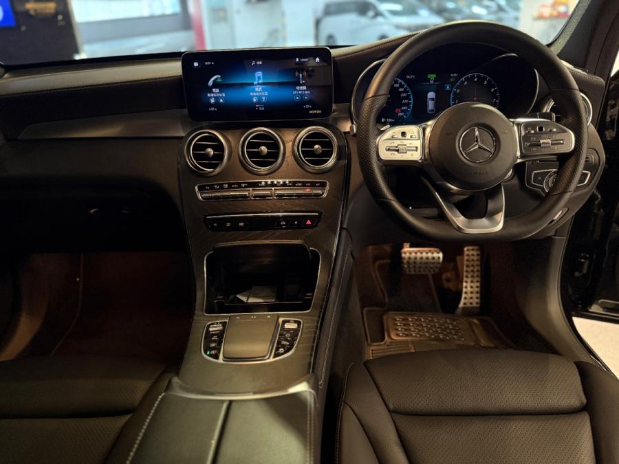GLC300  COUPE AMG - Image 19