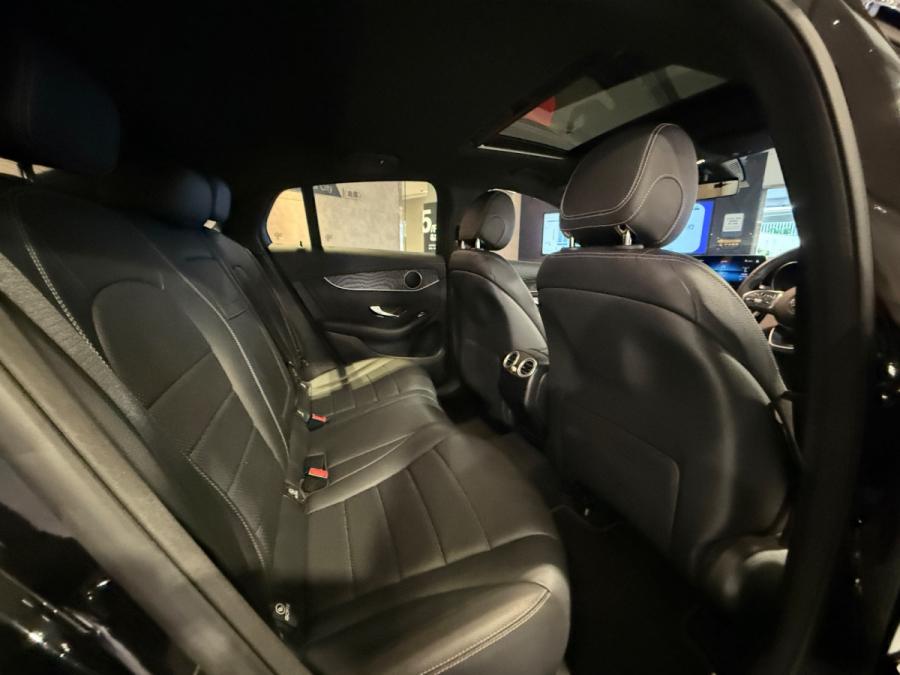 GLC300  COUPE AMG - Image 3