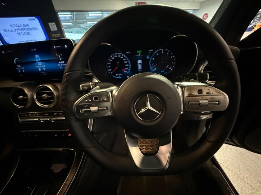 GLC300  COUPE AMG - Image 2
