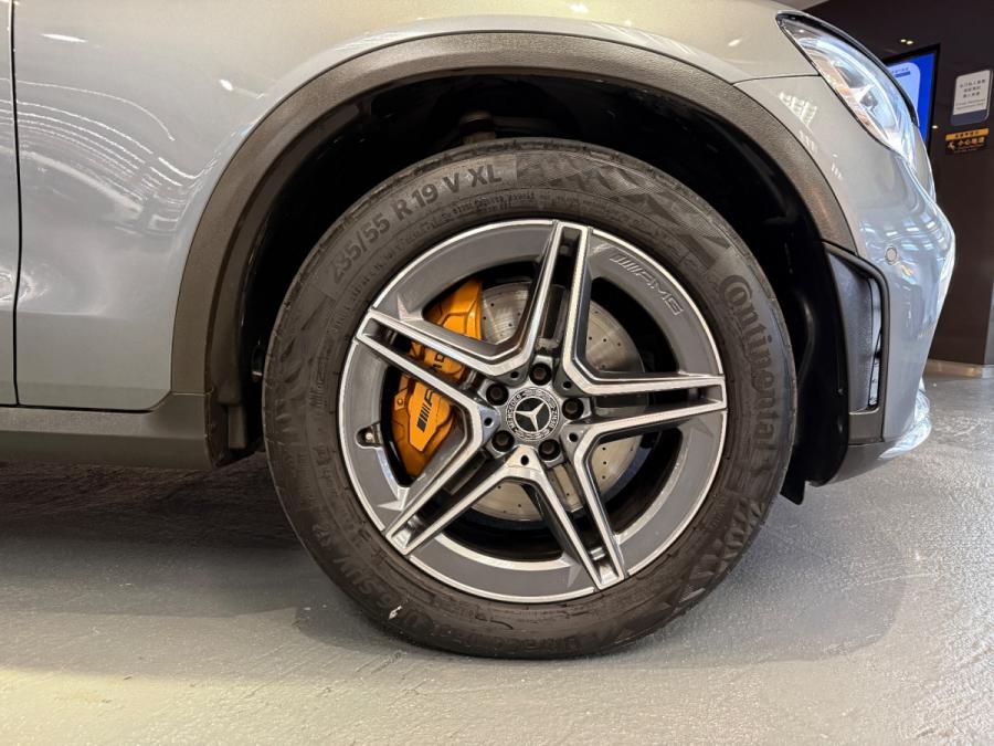 GLC300  COUPE AMG - Image 4