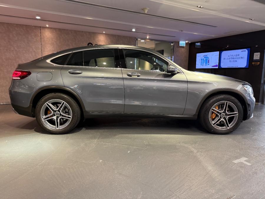 GLC300  COUPE AMG - Image 5