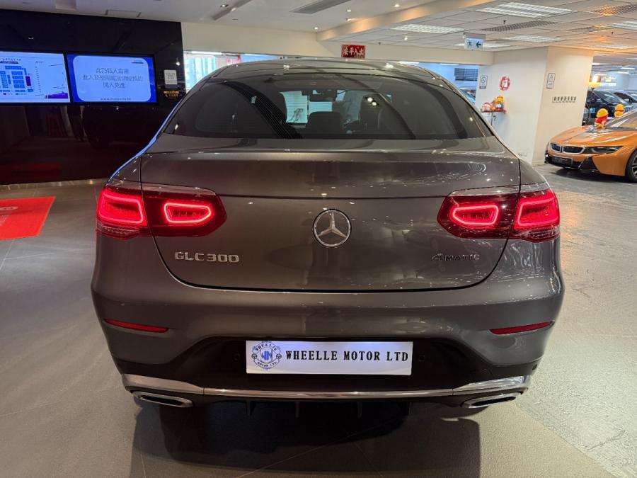GLC300  COUPE AMG - Image 12