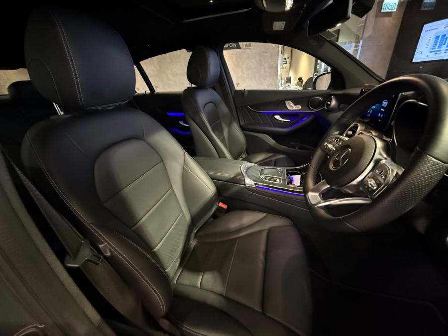 GLC300  COUPE AMG - Image 18