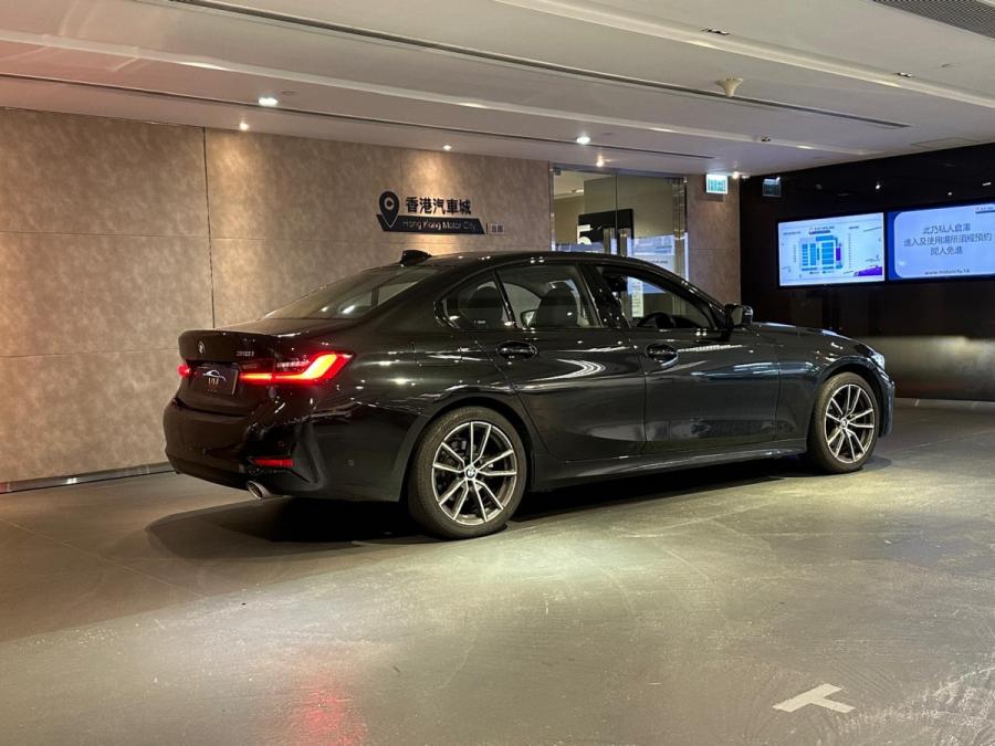 318i - Image 2