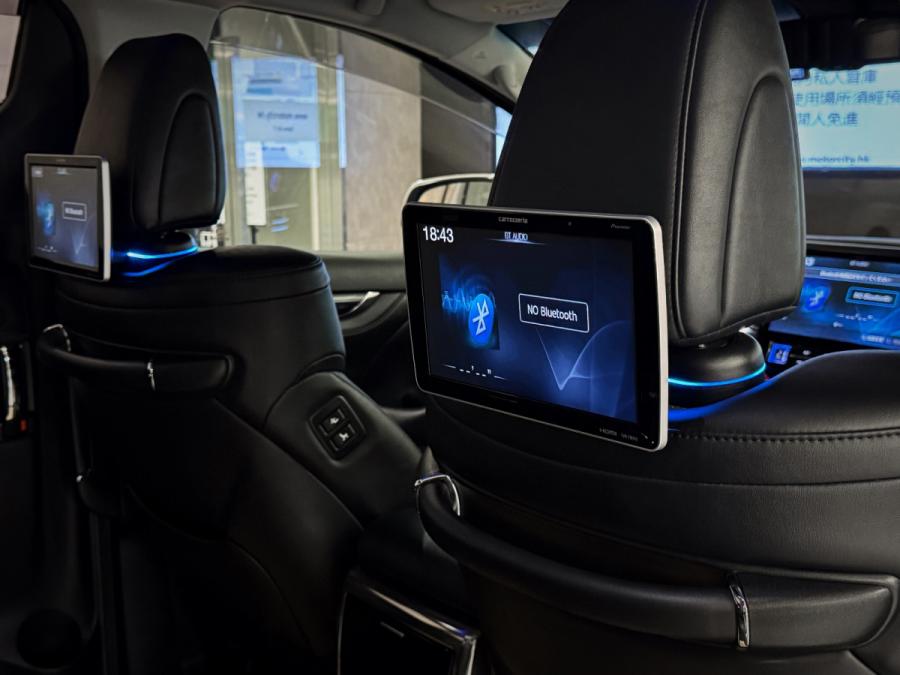 Vellfire 2.5 ZG Modellista - Image 7