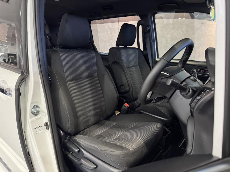 Voxy ZS Hybrid Modellista - Image 4