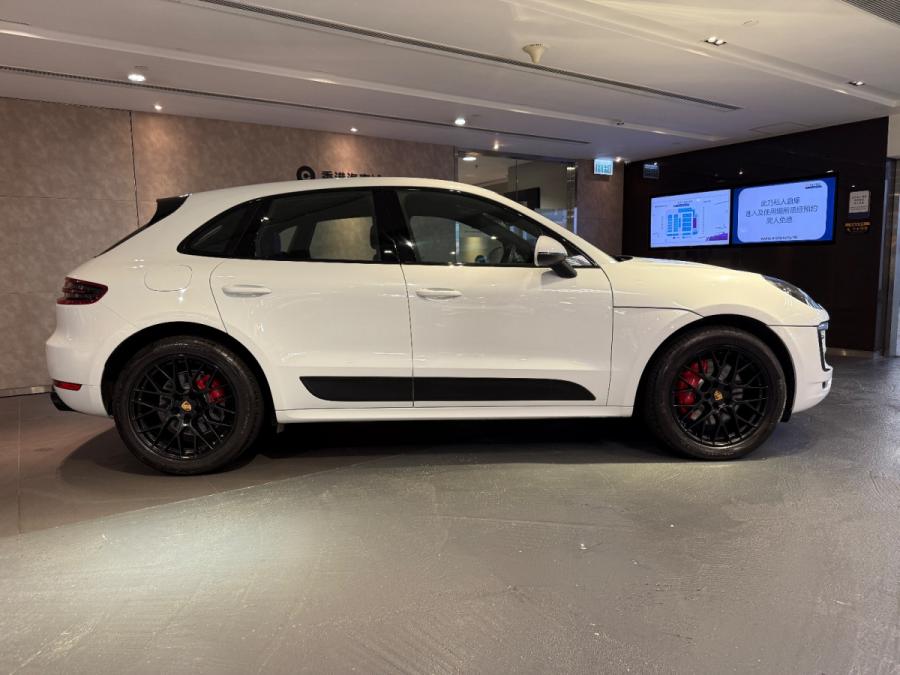 Macan Gts - Image 17