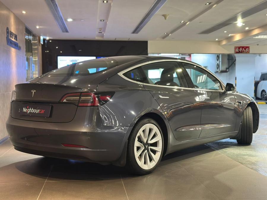 MODEL 3 STANDARD RANGE PLUS REAR WHEEL DRIVE - Image 6