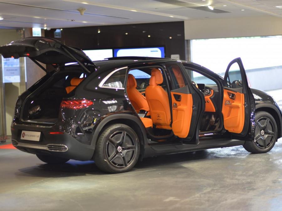 EQE SUV 350 4MATIC AMG LINE - Image 12