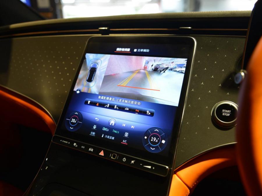 EQE SUV 350 4MATIC AMG LINE - Image 15