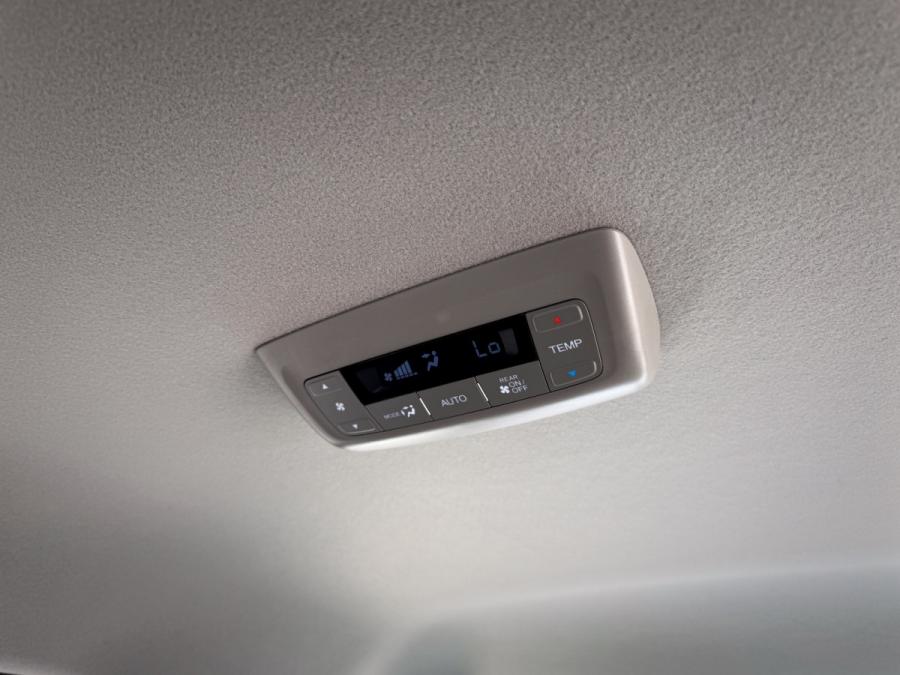 Stepwgn SPADA Hybrid EX Cool - Image 10