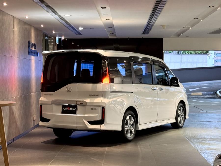 Stepwgn SPADA e:HEV EX Cool - Image 2