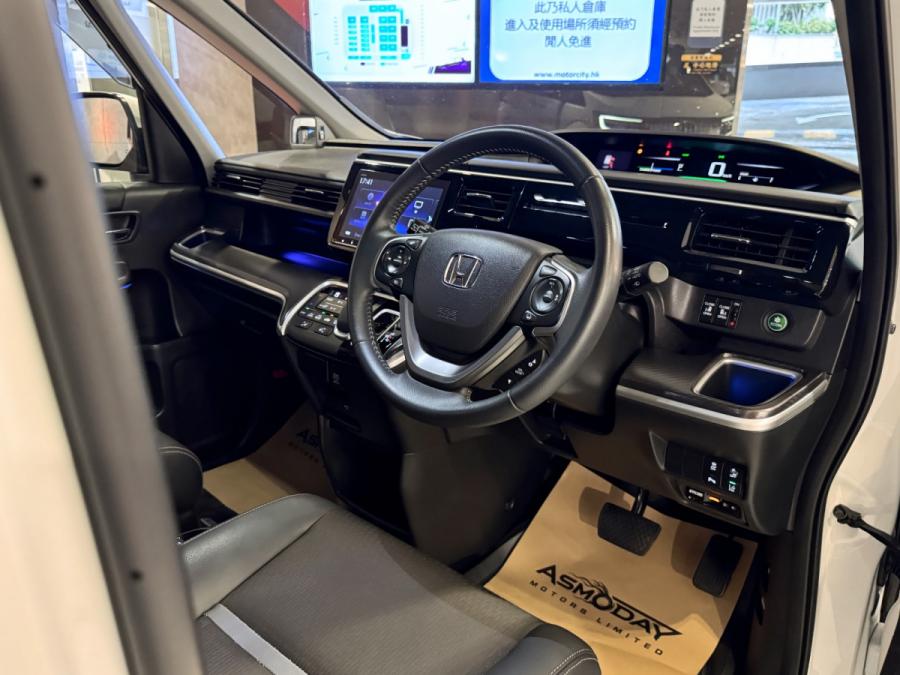 Stepwgn SPADA e:HEV EX Cool - Image 3