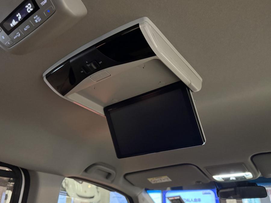 Stepwgn SPADA e:HEV EX Cool - Image 7