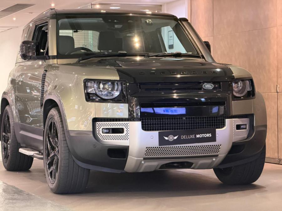 LAND ROVER Defender 90 P300 HSE