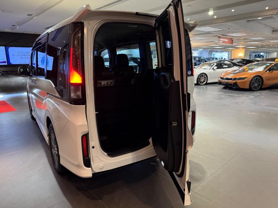 STEPWGN SPADA GEX e:HEV - Image 5