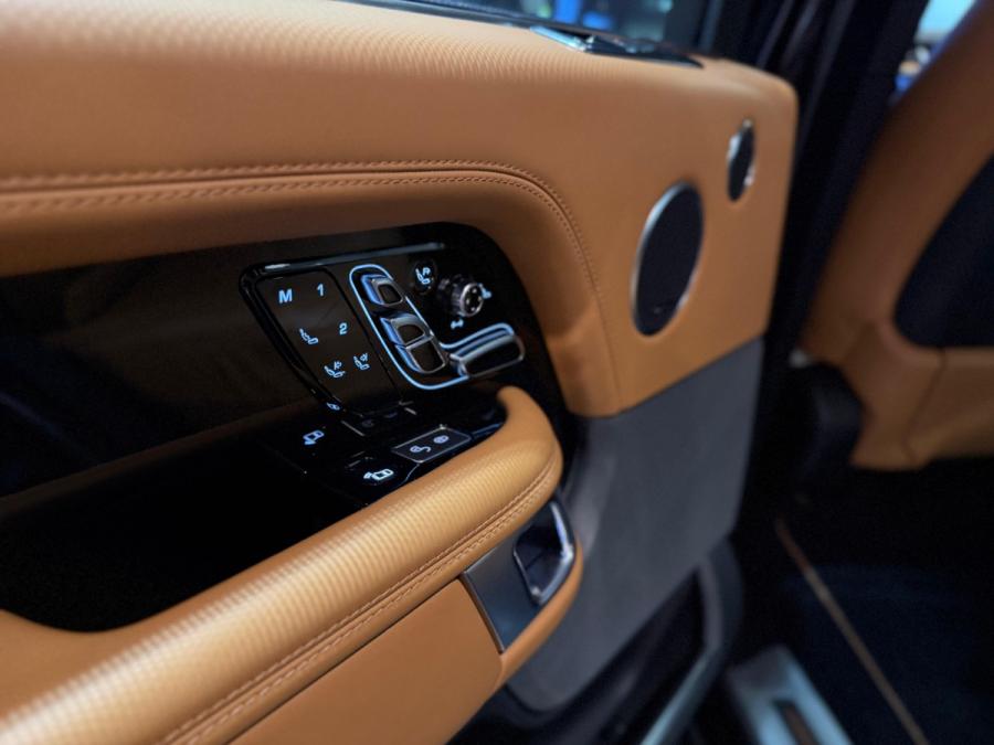 RANGE ROVER 5.0 V8 SC LWB AUTOBIOGRAPHY - Image 11