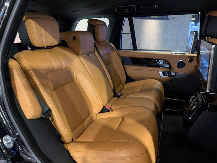 RANGE ROVER 5.0 V8 SC LWB AUTOBIOGRAPHY - Image 14