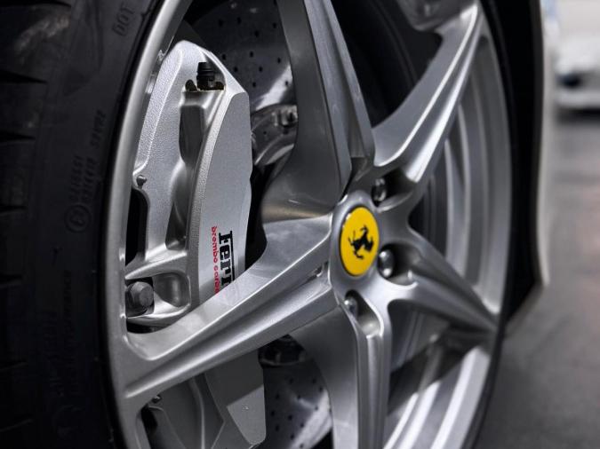 458 ITALIA - Image 9