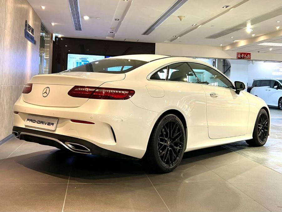 E200 COUPE AMG - Image 2