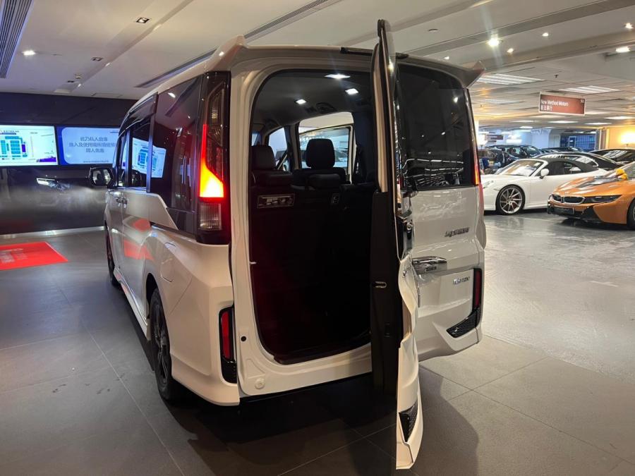 EX SPADA e:HEV BLACK STYLE - Image 3