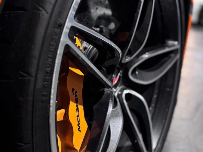 570S COUPE - Image 10