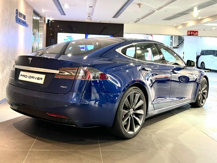 MODEL S 70D - Image 2