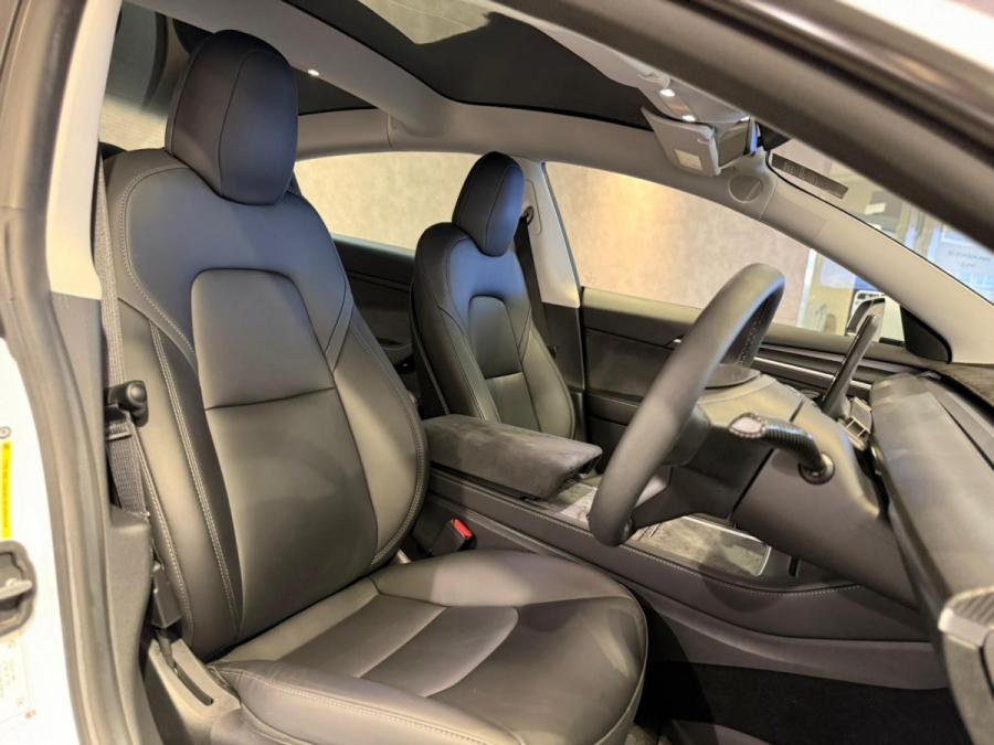 MODEL 3 PERFORMANCE DUAL MOTOR - Image 13