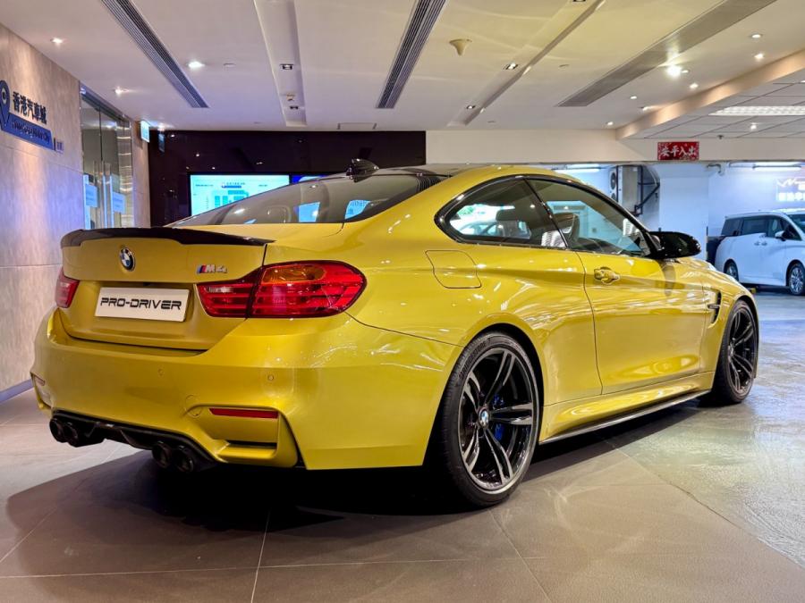 M4 COUPE - Image 2