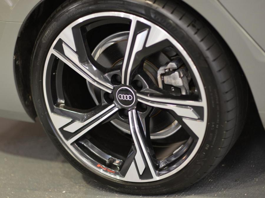 A4 Avant 40TFSI quattro S~LINE - Image 15