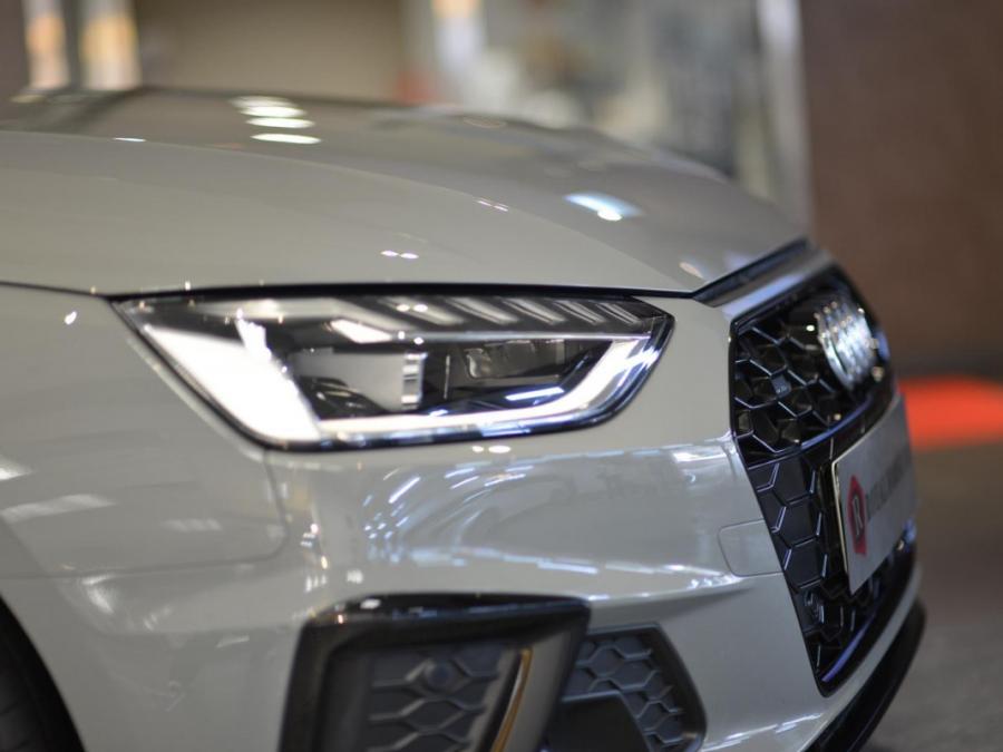 A4 Avant 40TFSI quattro S~LINE - Image 24