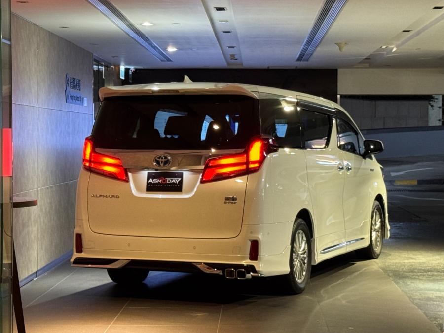 Alphard 2.5 Hybrid Modellista - Image 2