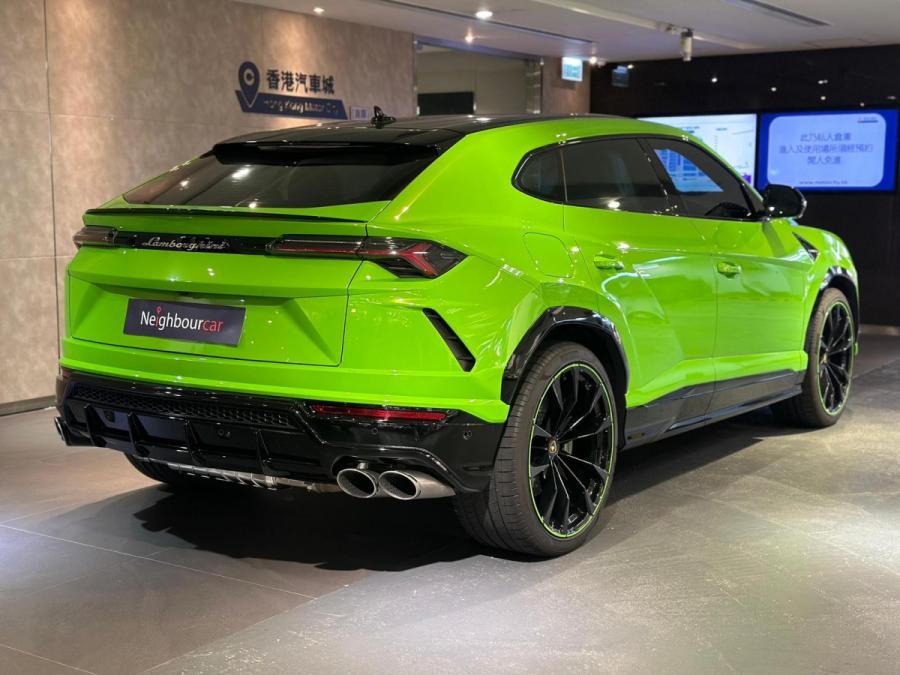 URUS 4.0 5 SEATS - Image 2