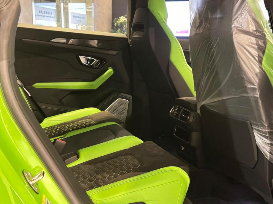 URUS 4.0 5 SEATS - Image 5