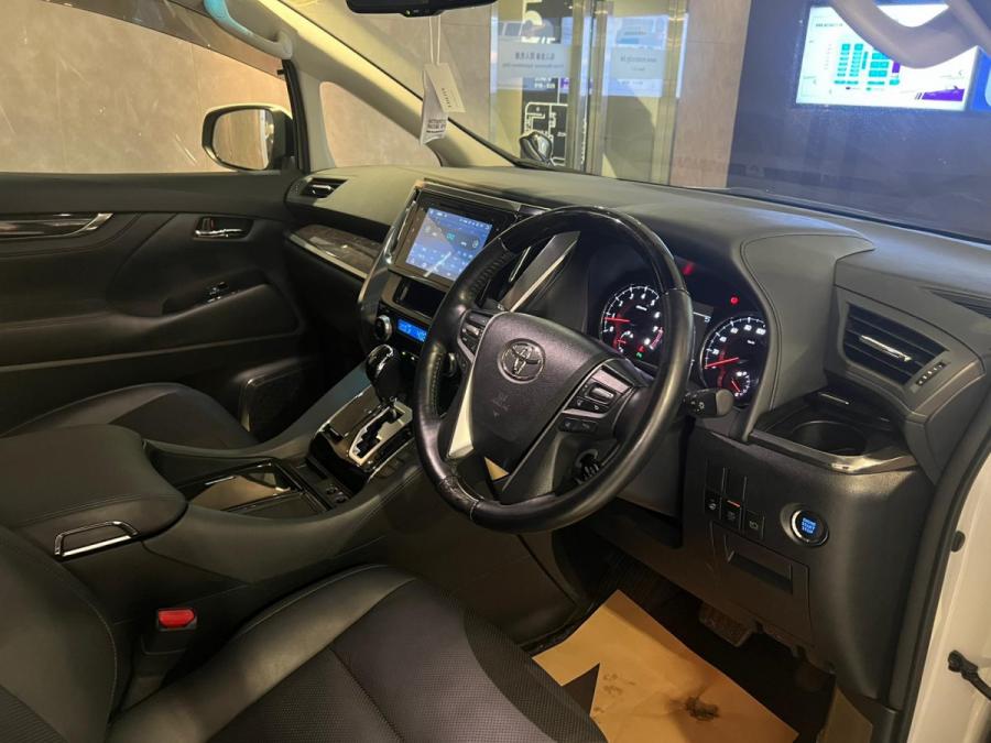 ALPHARD 3.5 SC - Image 3