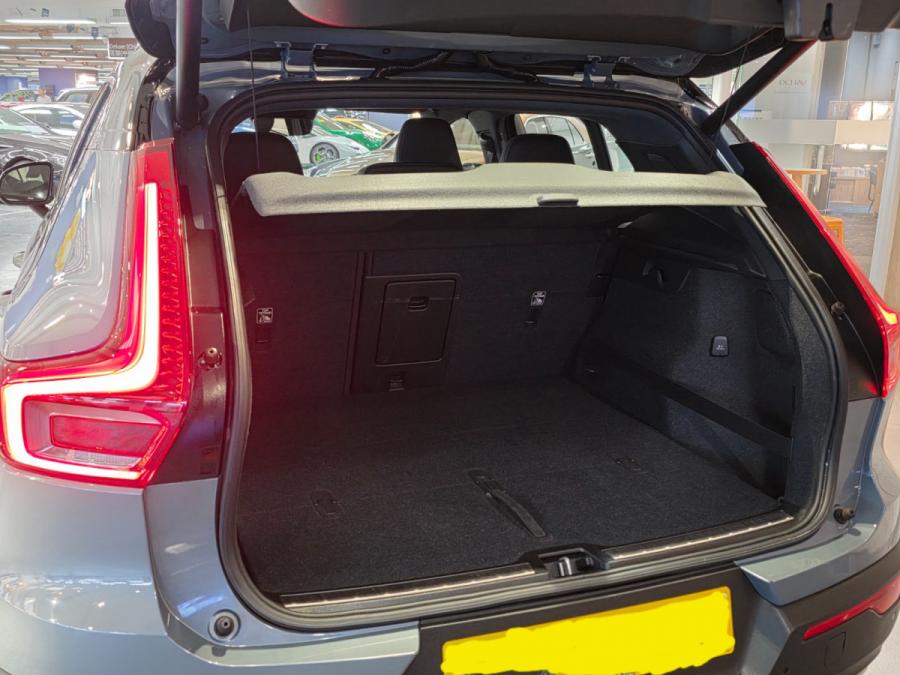 XC40 T5 R-DESIGN - Image 4