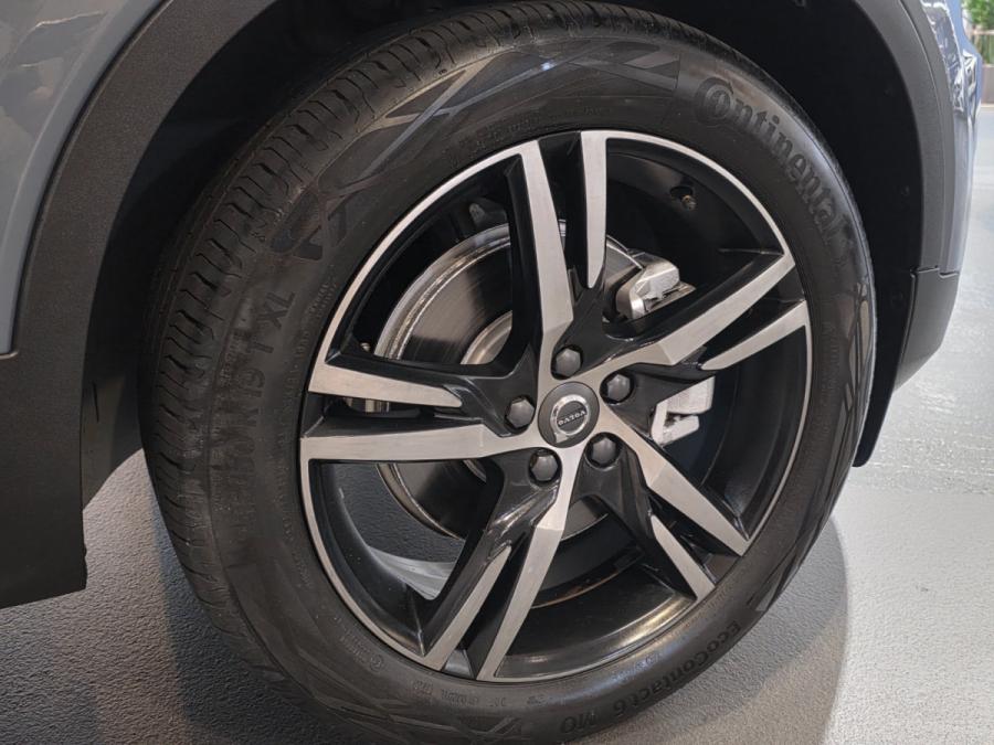 XC40 T5 R-DESIGN - Image 13