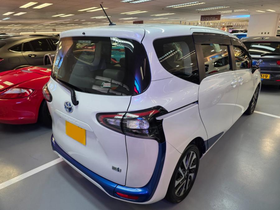 SIENTA 1.5 HYBRID - Image 11