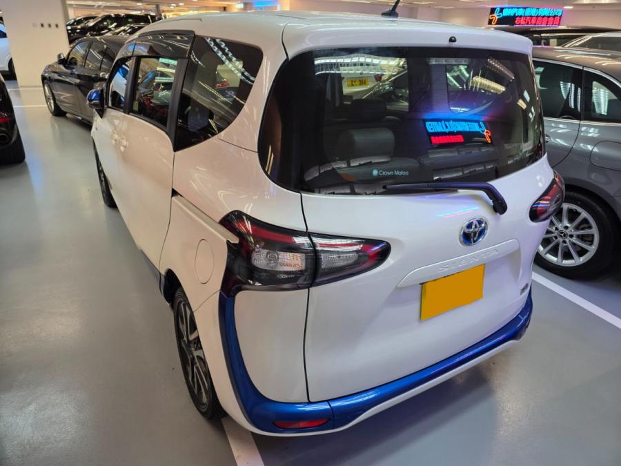 SIENTA 1.5 HYBRID - Image 12