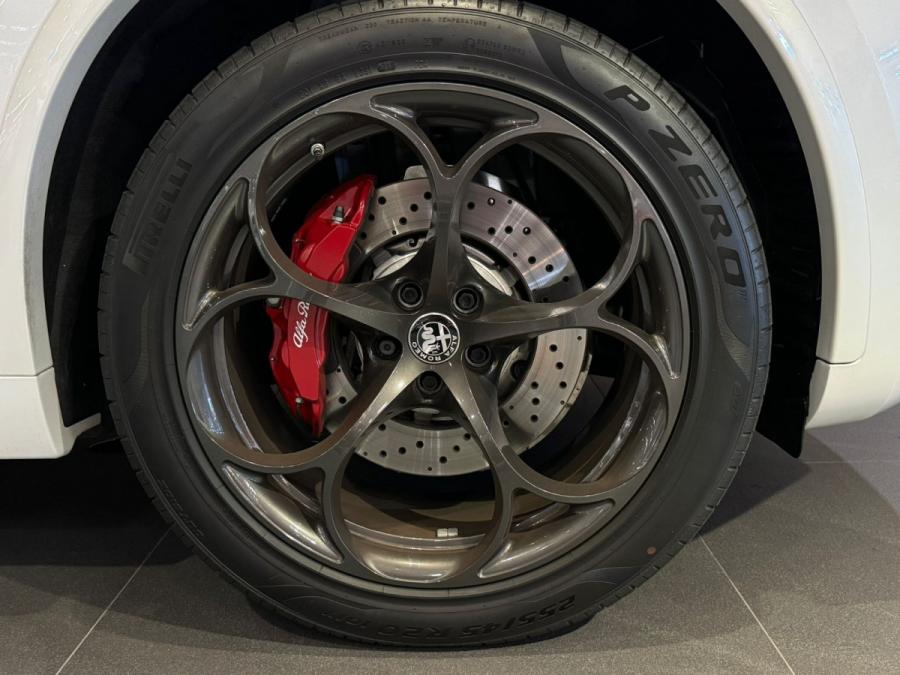 STELVIO QUADRIFOGLIO - Image 10